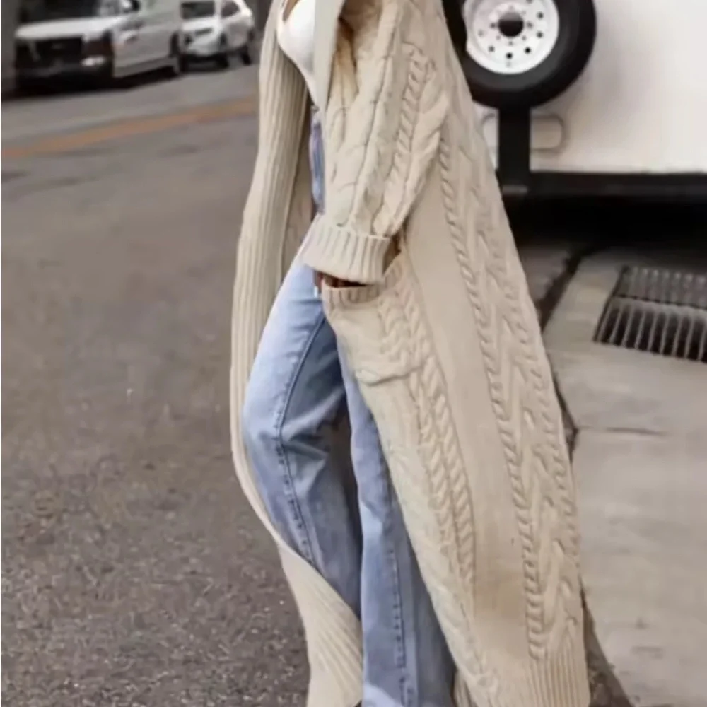 Long cardigan sweater - Picture 4 of 7